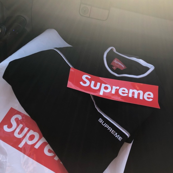 BRAND NEW SUPREME SHIRT - Picture 6 of 6